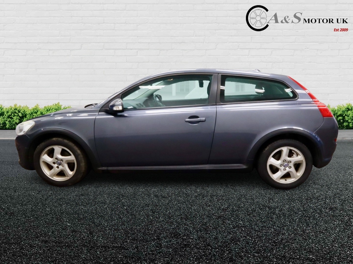 Used Volvo C30 2010 for sale - 76911014: Photo 5