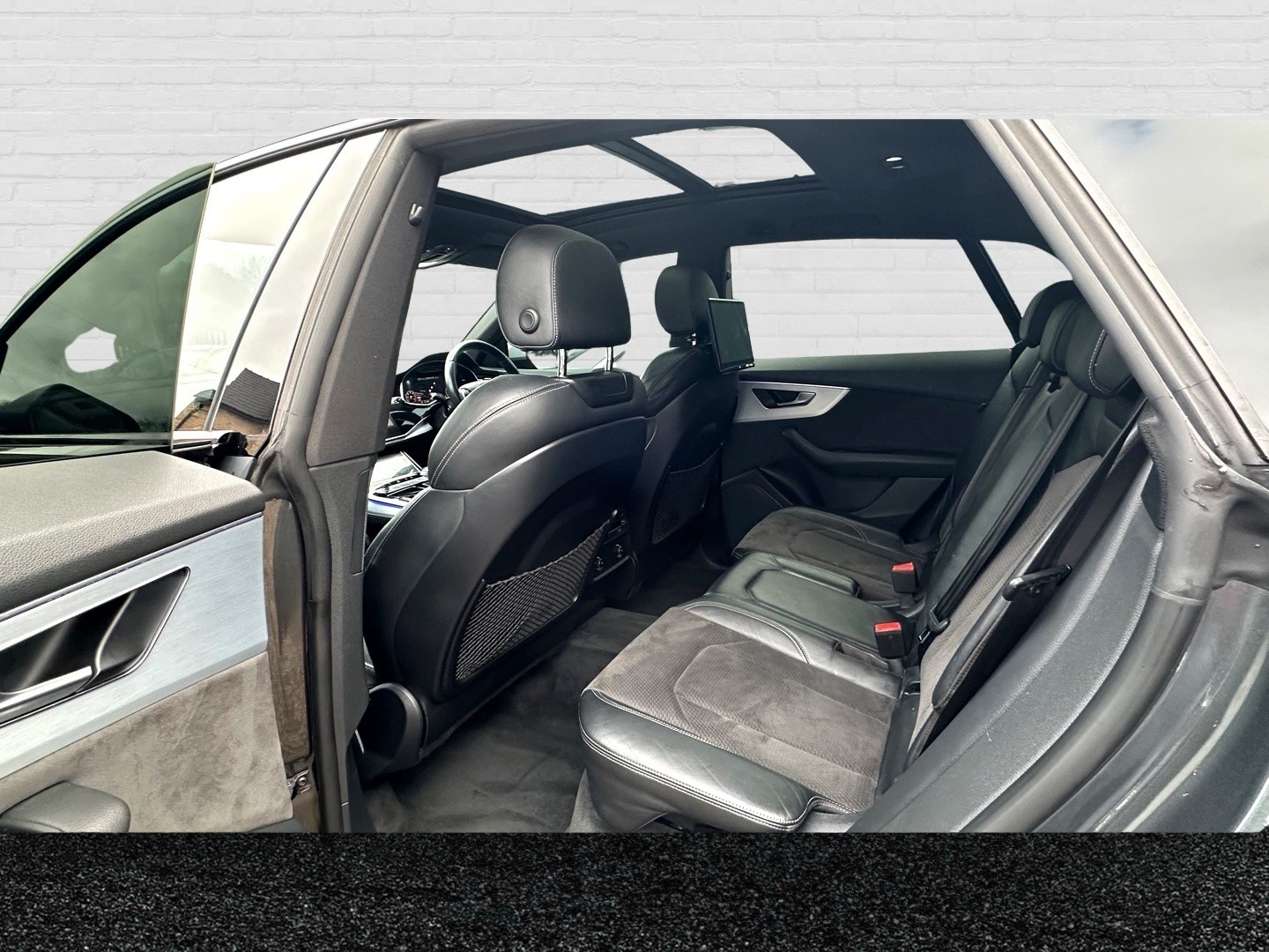 Used Audi Q8 2019 for sale - 77864866: Photo 11