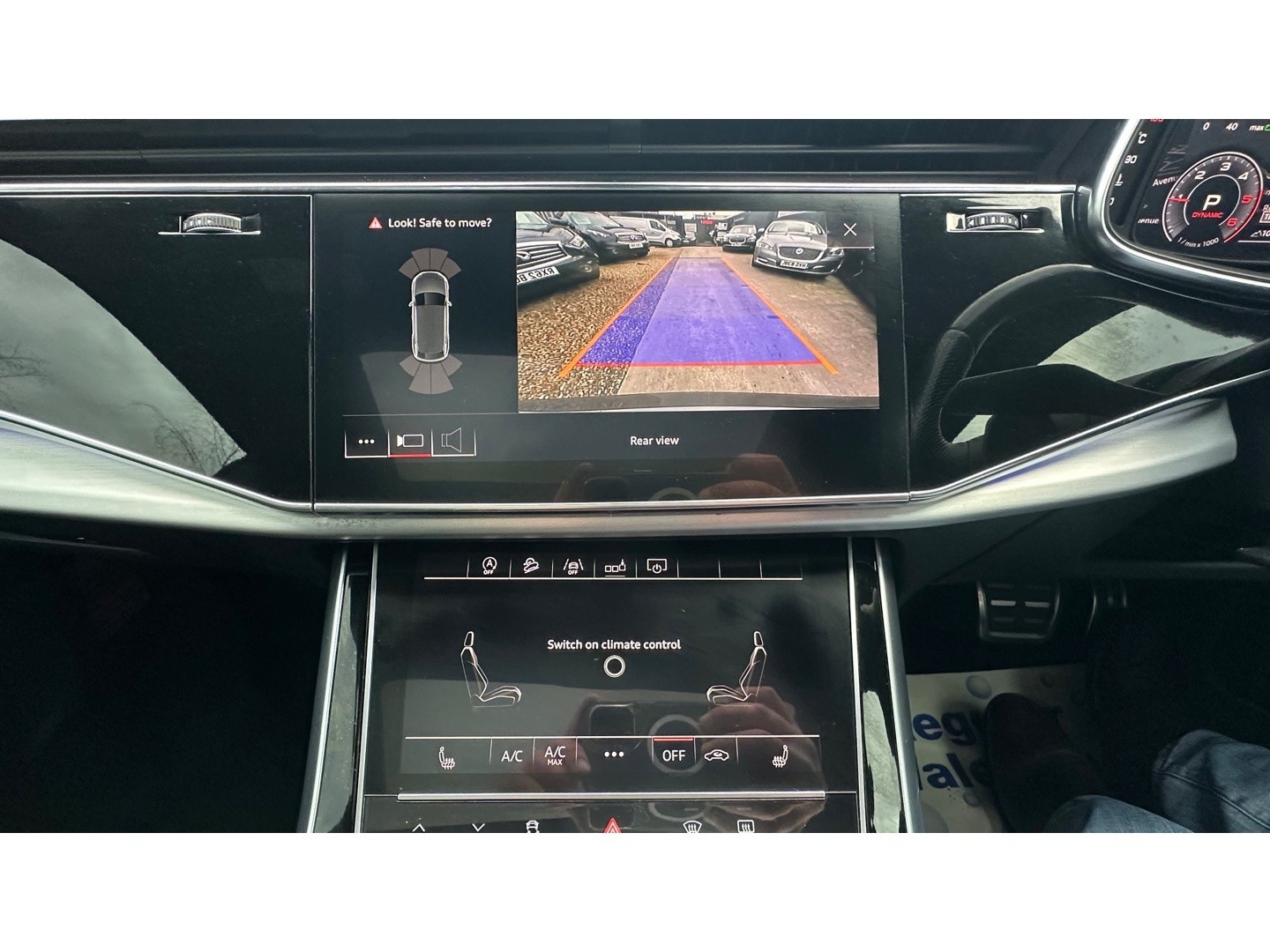 Used Audi Q8 2019 for sale - 77864866: Photo 15