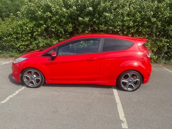 Used Ford Fiesta 2014 for sale - 78442499: Photo