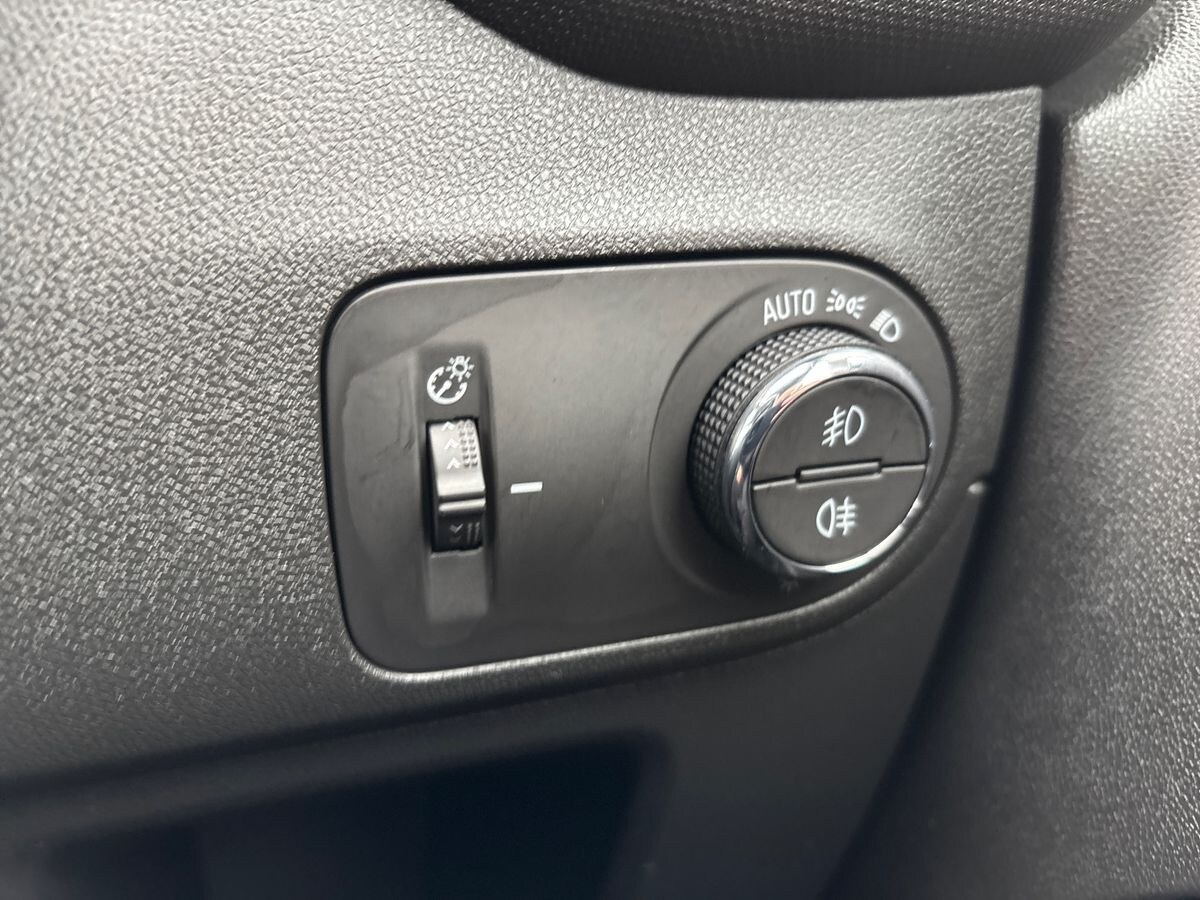 Used Vauxhall Crossland 2024 for sale - 77329543: Photo 30