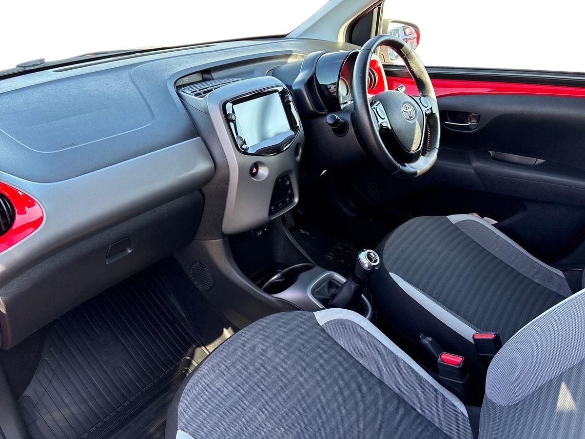 Used Toyota AYGO 2019 for sale - 77409849: Photo 11