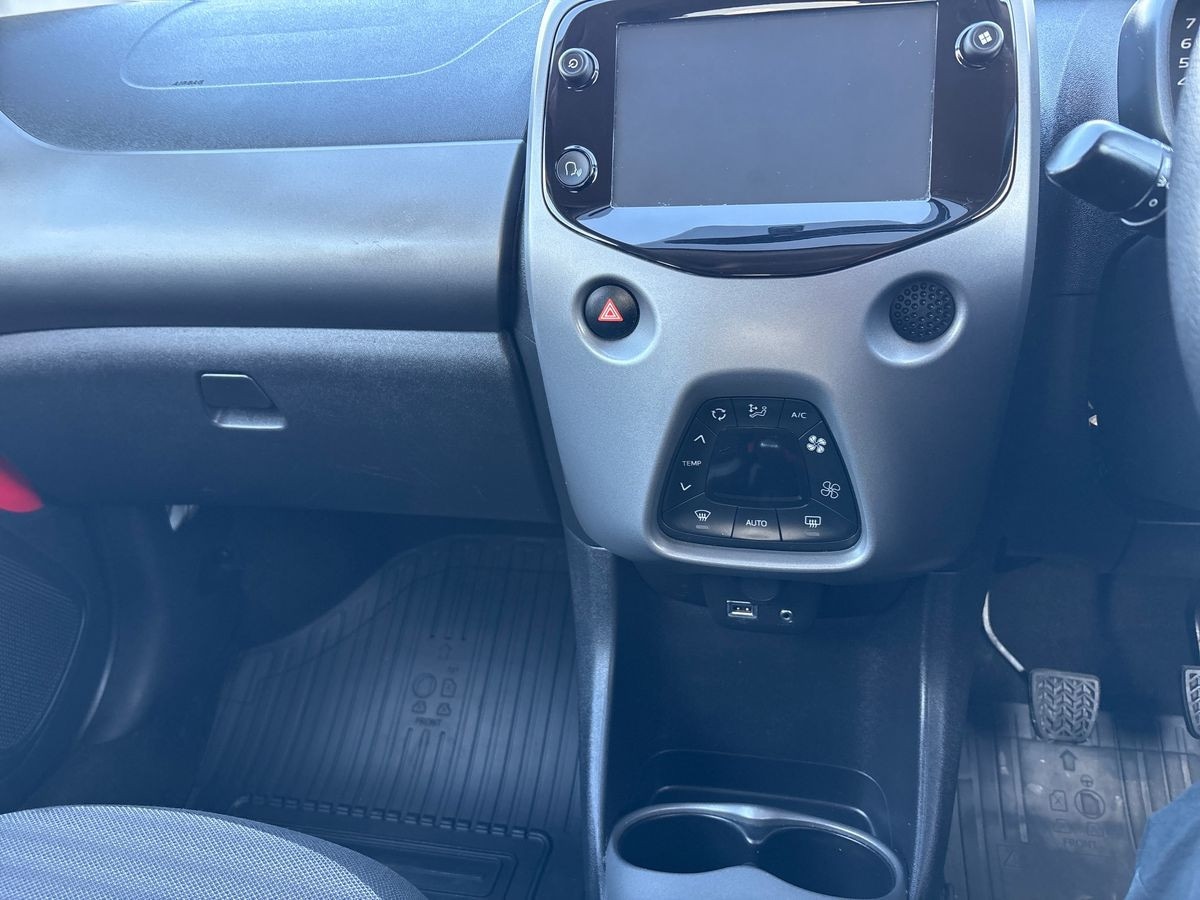 Used Toyota AYGO 2019 for sale - 77409849: Photo 12