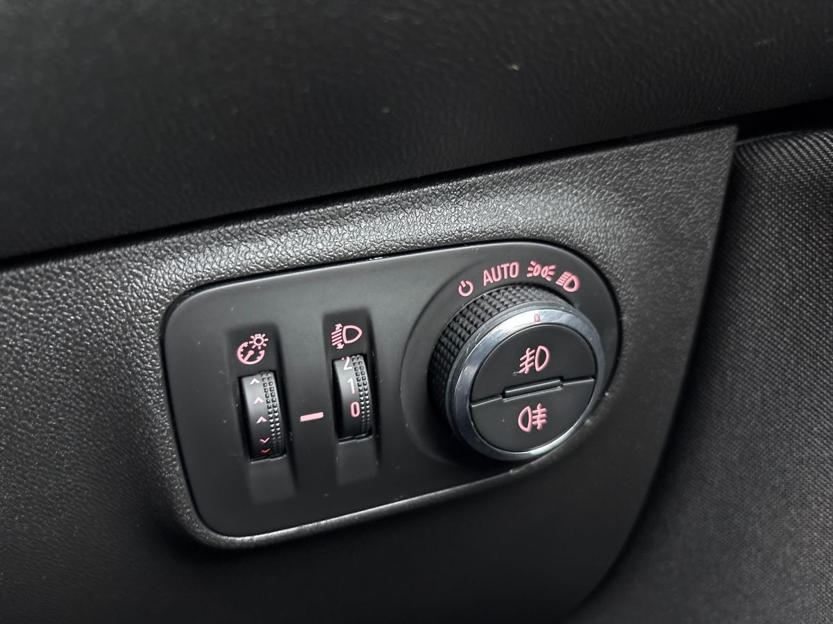 Used Vauxhall Corsa 2019 for sale - 77357629: Photo 27