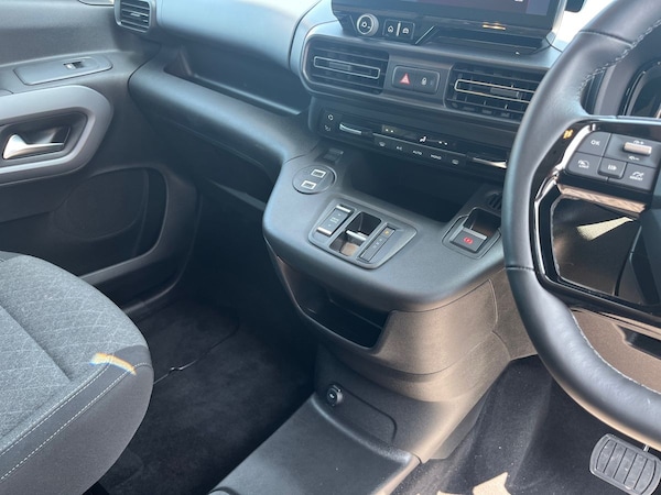Used Vauxhall Combo Life Electric 2024 for sale - 76115414: Photo 11