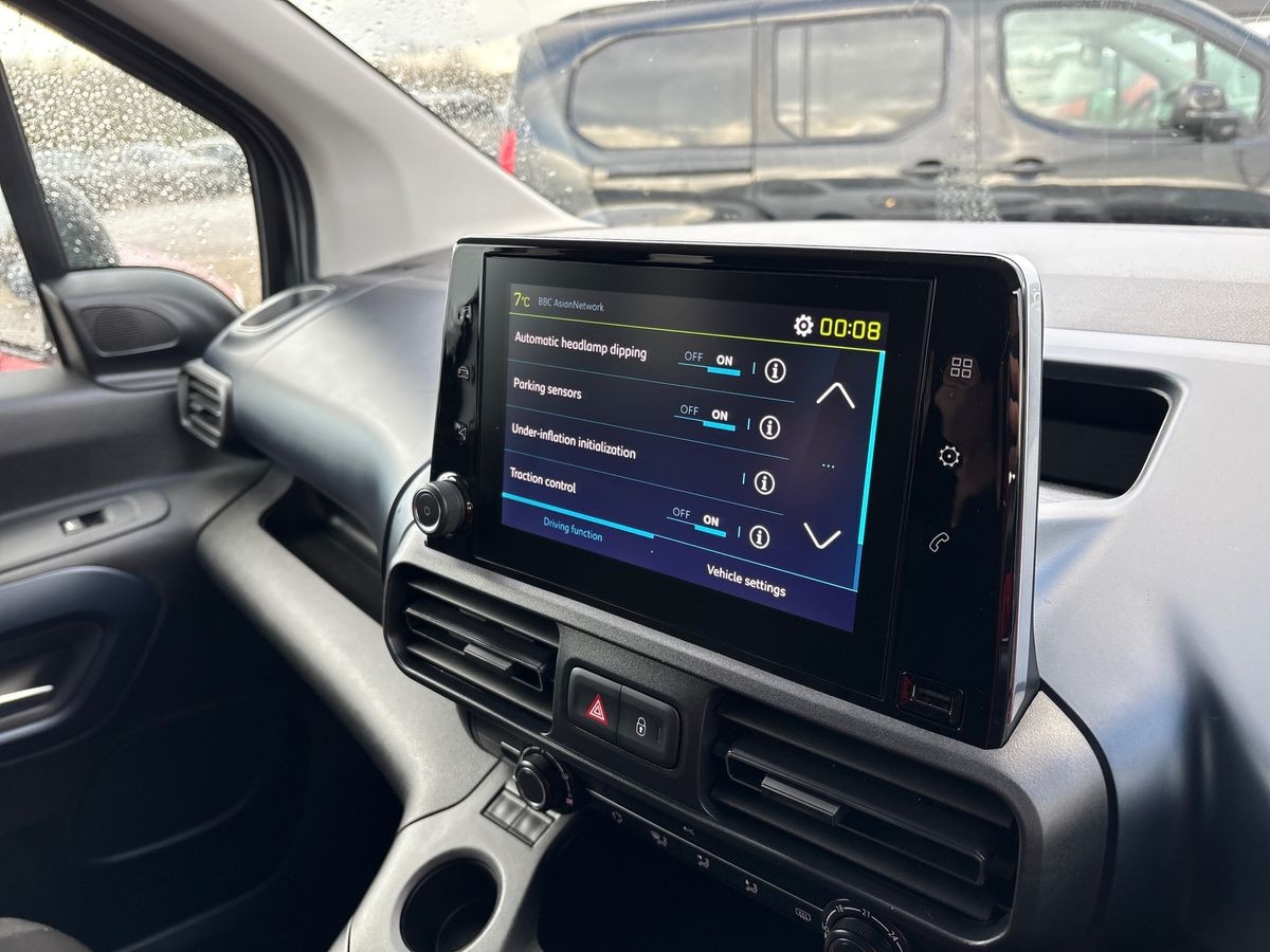 Used Peugeot Rifter 2022 for sale - 76606102: Photo 14