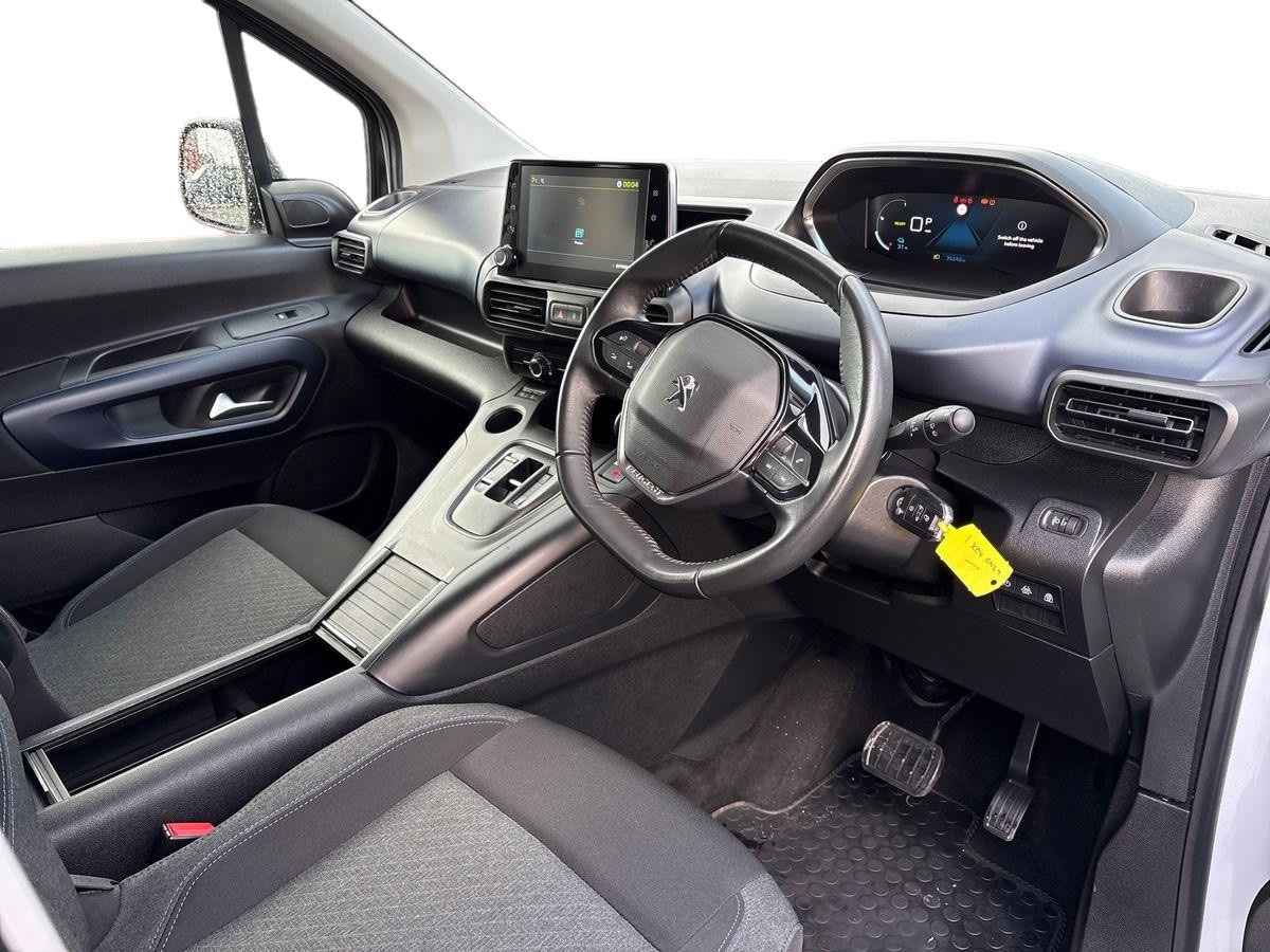 Used Peugeot Rifter 2022 for sale - 76606102: Photo 7