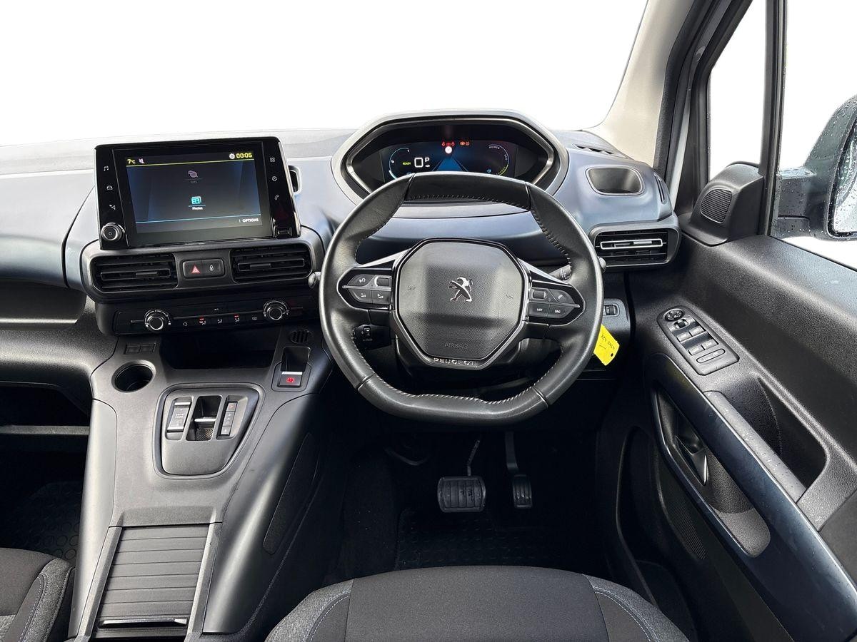 Used Peugeot Rifter 2022 for sale - 76606102: Photo 8