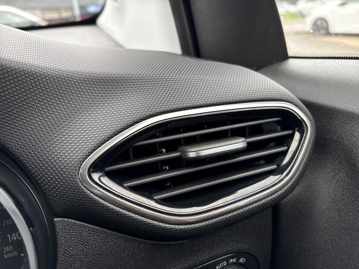 Used Vauxhall Crossland 2022 for sale - 76583463: Photo 32