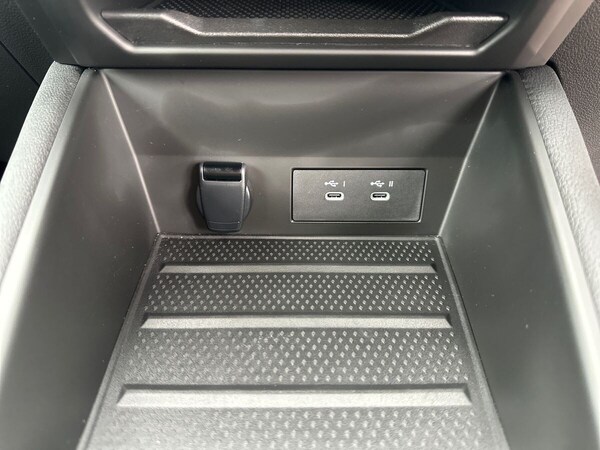 Used Renault Captur 2024 for sale - 75476288: Photo 25