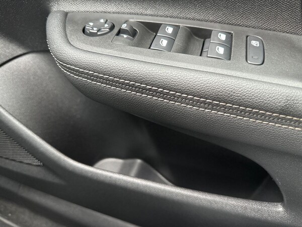 Used Vauxhall Mokka 2023 for sale - 75731517: Photo 23