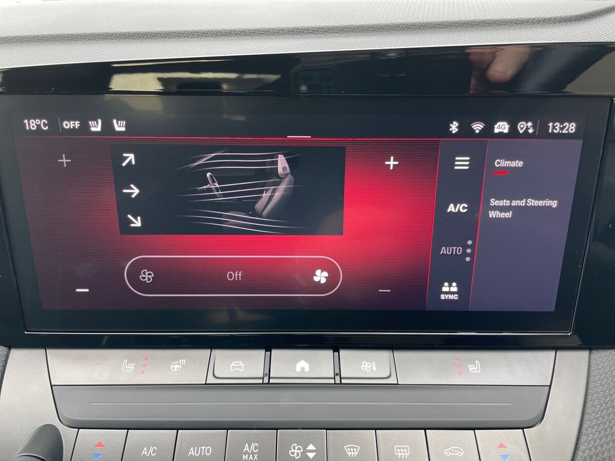 Used Vauxhall Astra 2022 for sale - 77721772: Photo 32