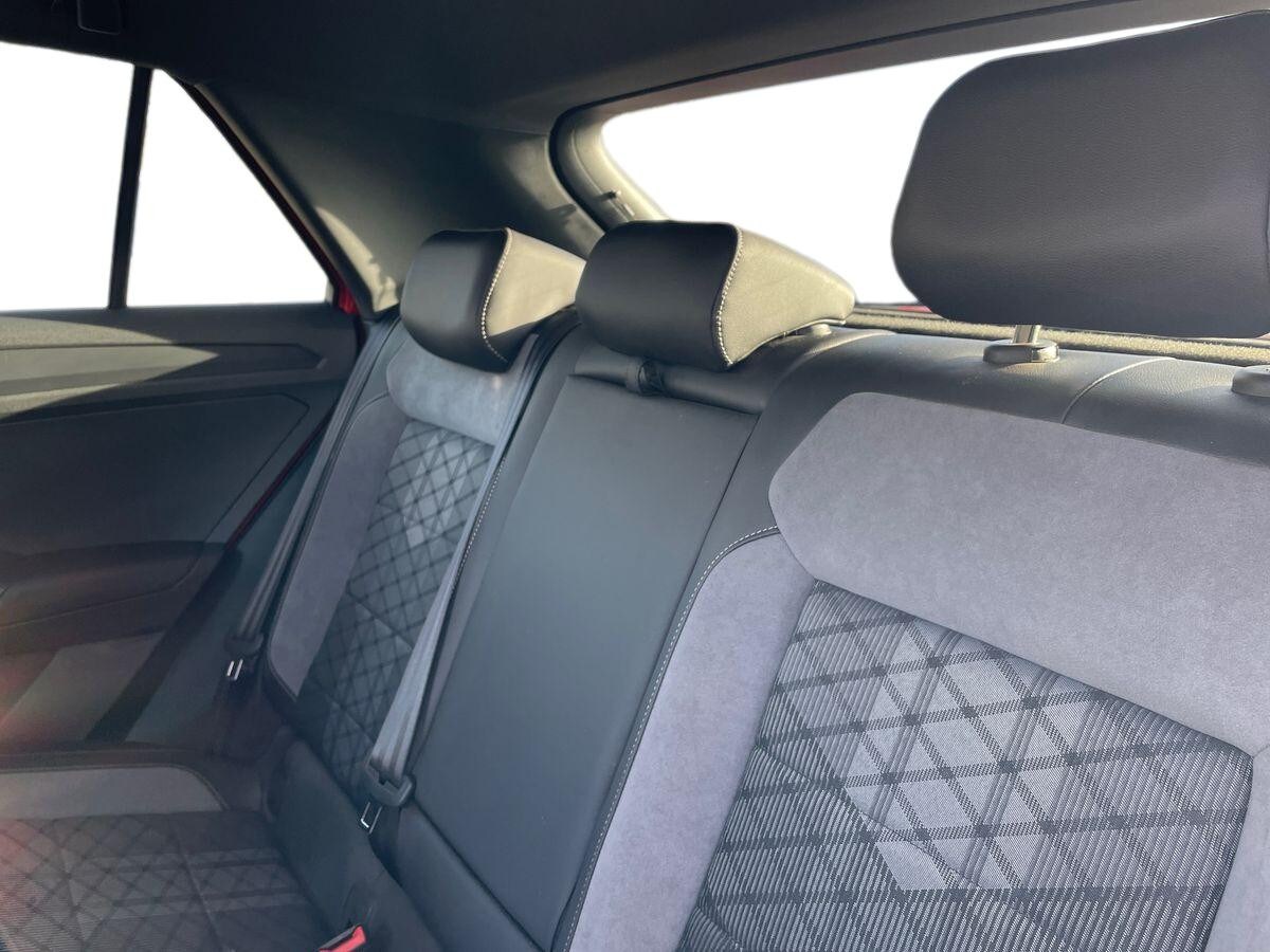 Used Volkswagen T-Roc 2023 for sale - 77906962: Photo 20