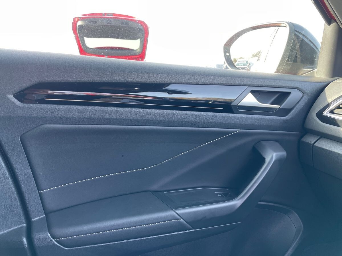 Used Volkswagen T-Roc 2023 for sale - 77906962: Photo 26