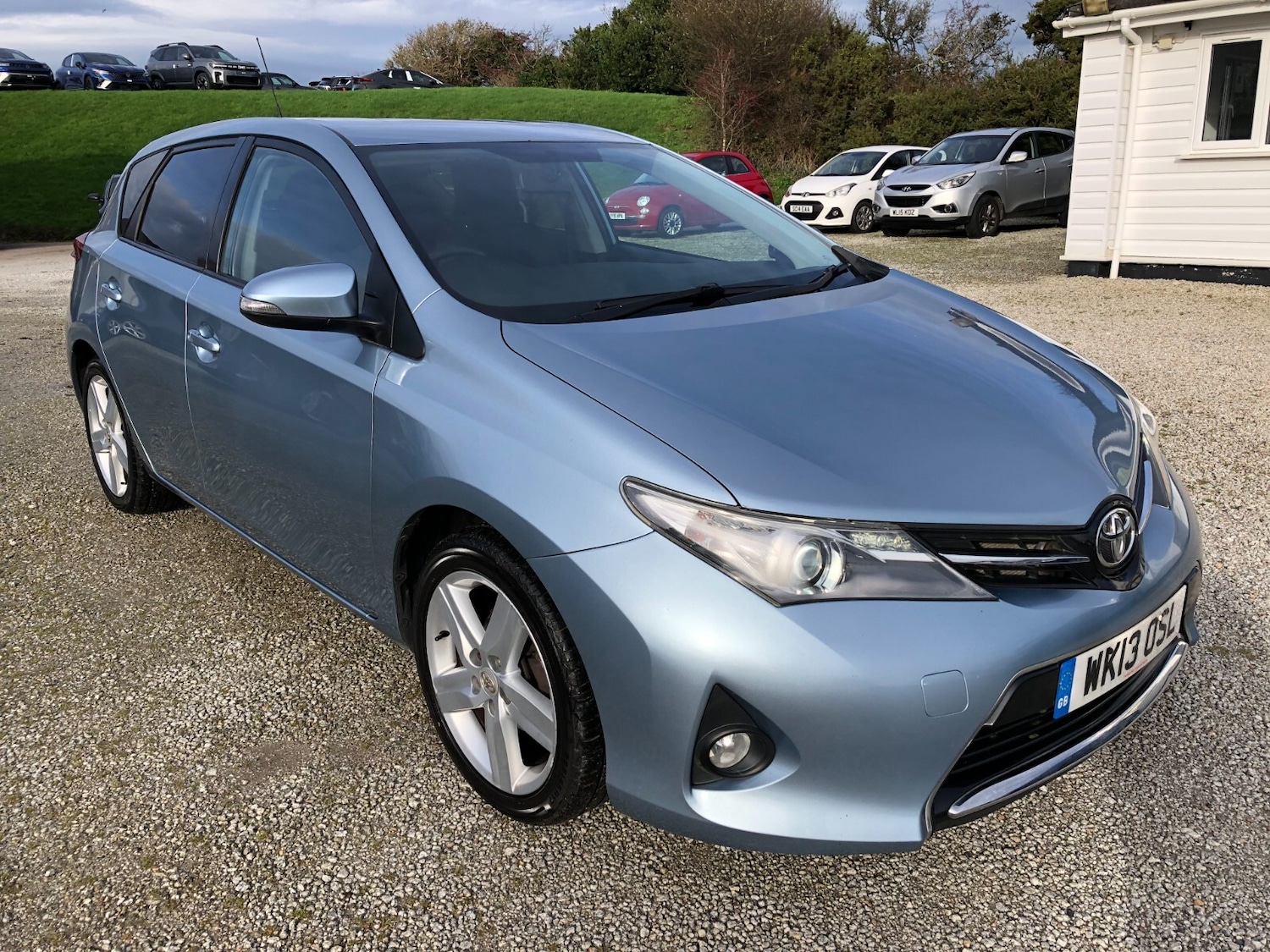 Used Toyota Auris 2013 for sale - 76575231: Photo 1
