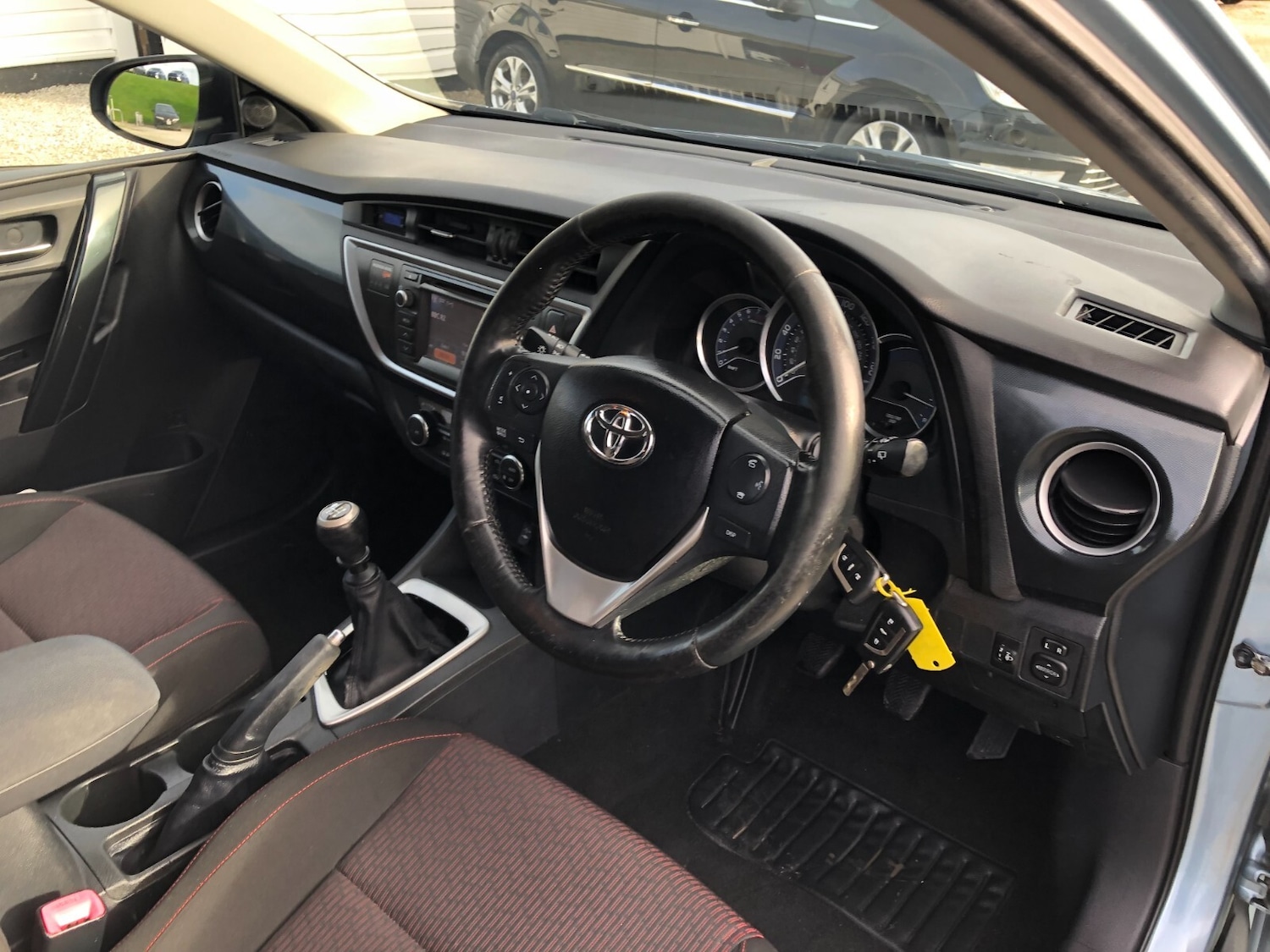 Used Toyota Auris 2013 for sale - 76575231: Photo 13