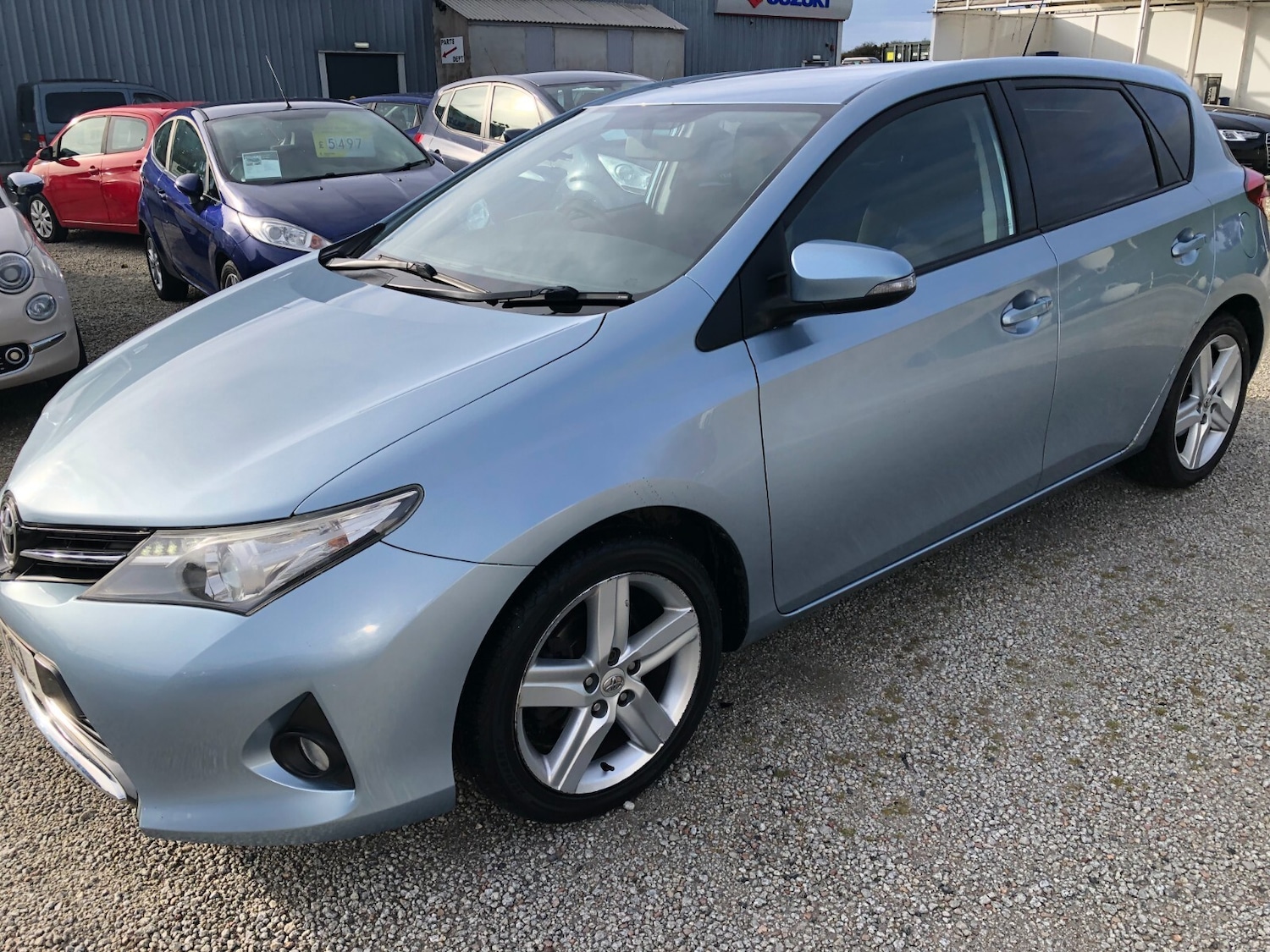 Used Toyota Auris 2013 for sale - 76575231: Photo 2