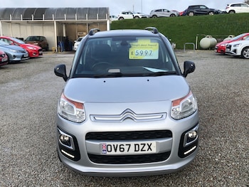 Used Citroen C3 Picasso 2017 for sale - 77526189: Photo