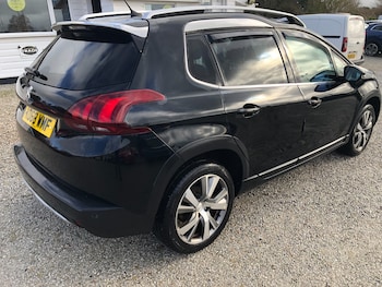Used Peugeot 2008 2019 for sale - 77373073: Photo