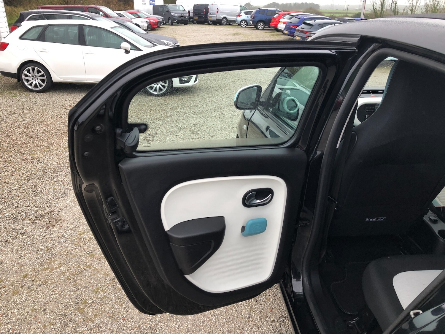 Used Renault Twingo 2016 for sale - 76704370: Photo 14