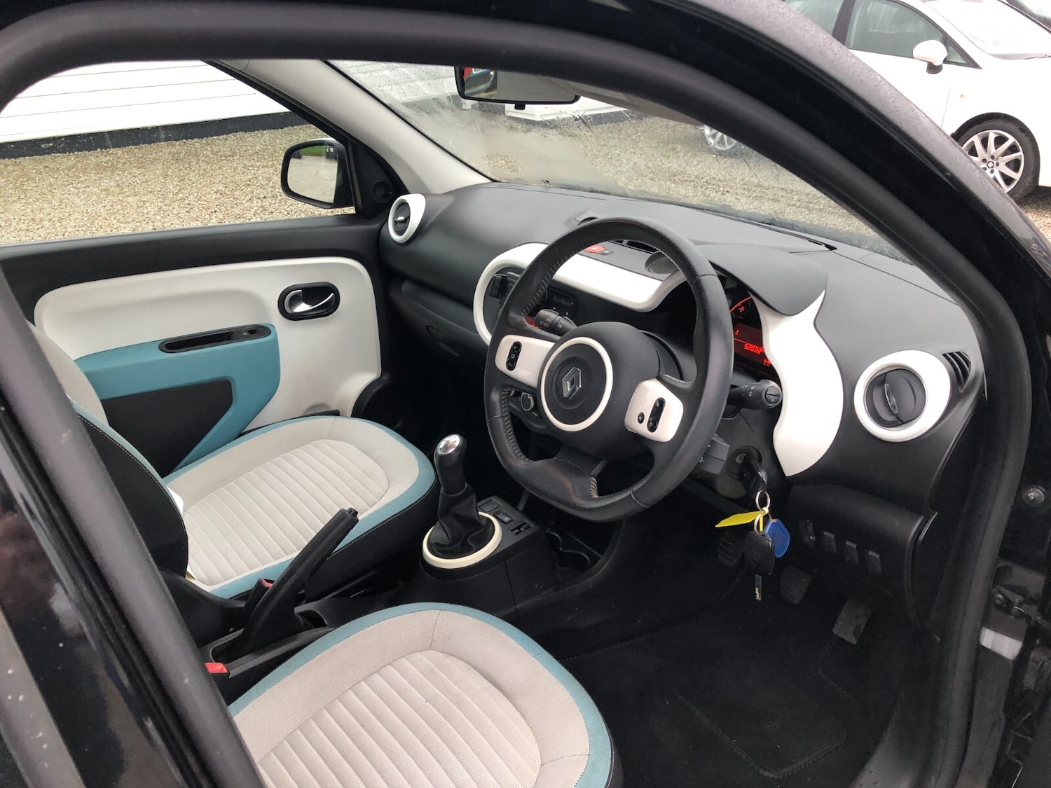 Used Renault Twingo 2016 for sale - 76704370: Photo 15