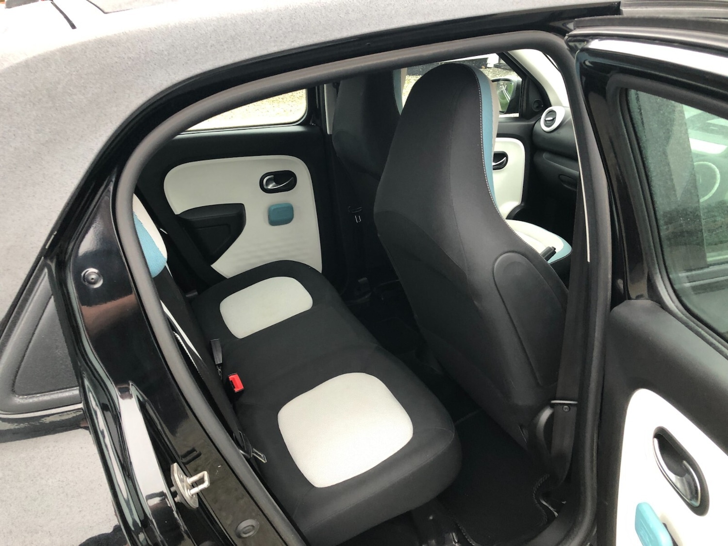 Used Renault Twingo 2016 for sale - 76704370: Photo 17