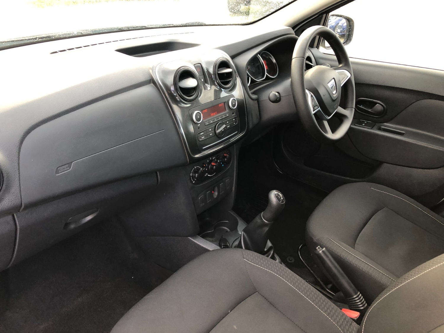 Used Dacia Sandero 2018 for sale - 76602902: Photo 12
