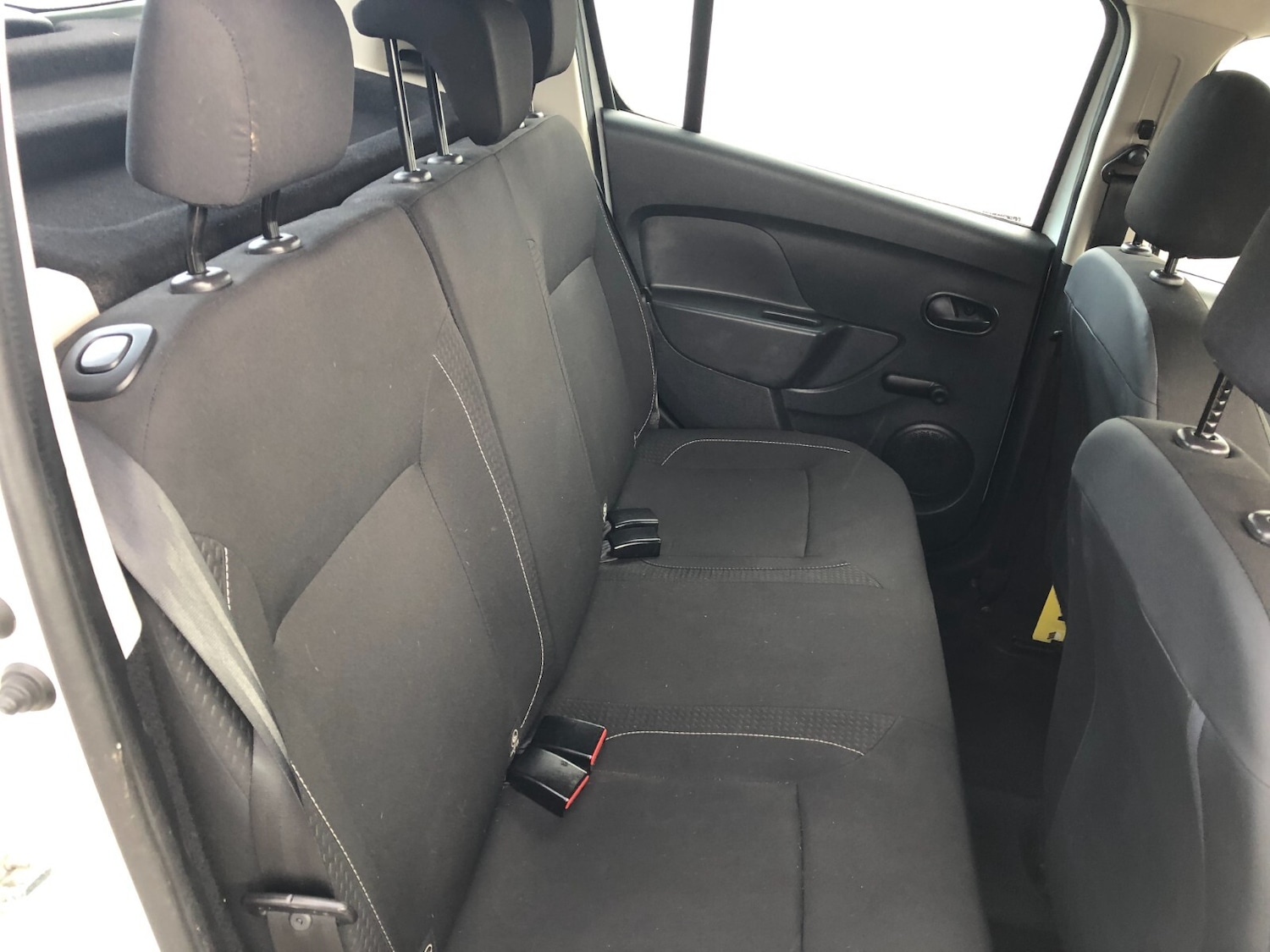 Used Dacia Sandero 2018 for sale - 76602902: Photo 14