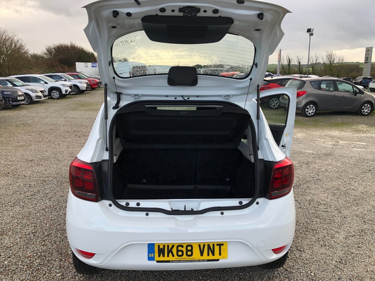 Used Dacia Sandero 2018 for sale - 76602902: Photo 8