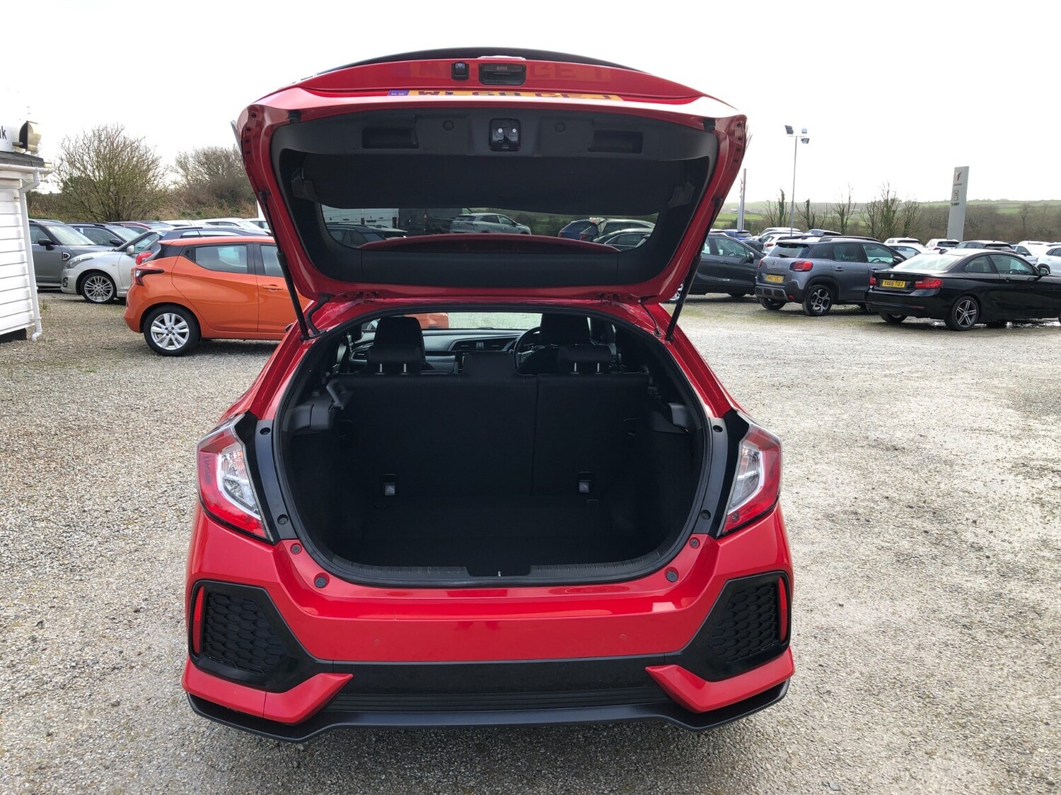 Used Honda Civic 2018 for sale - 77346832: Photo 9