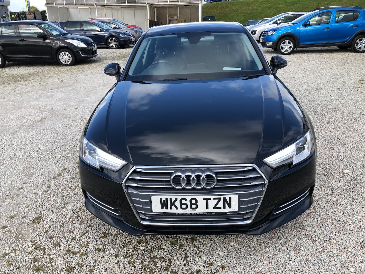 Used Audi A4 2018 for sale - 77339339: Photo 2