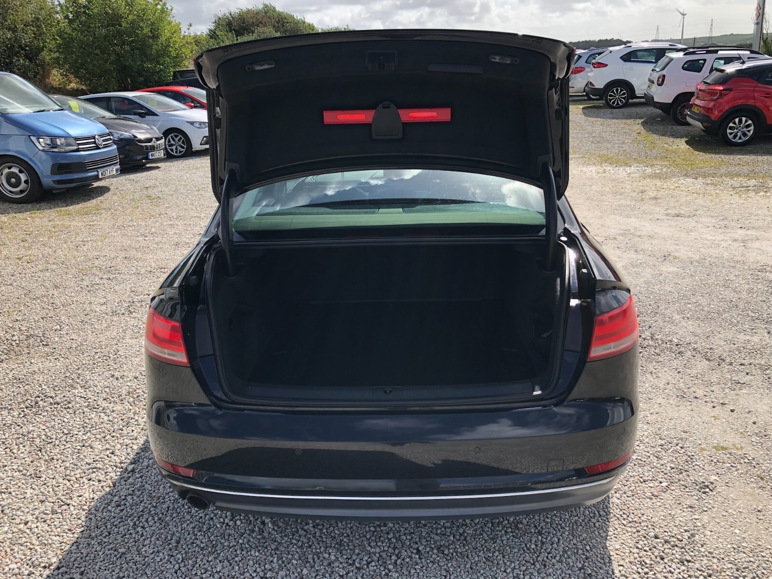 Used Audi A4 2018 for sale - 77339339: Photo 5