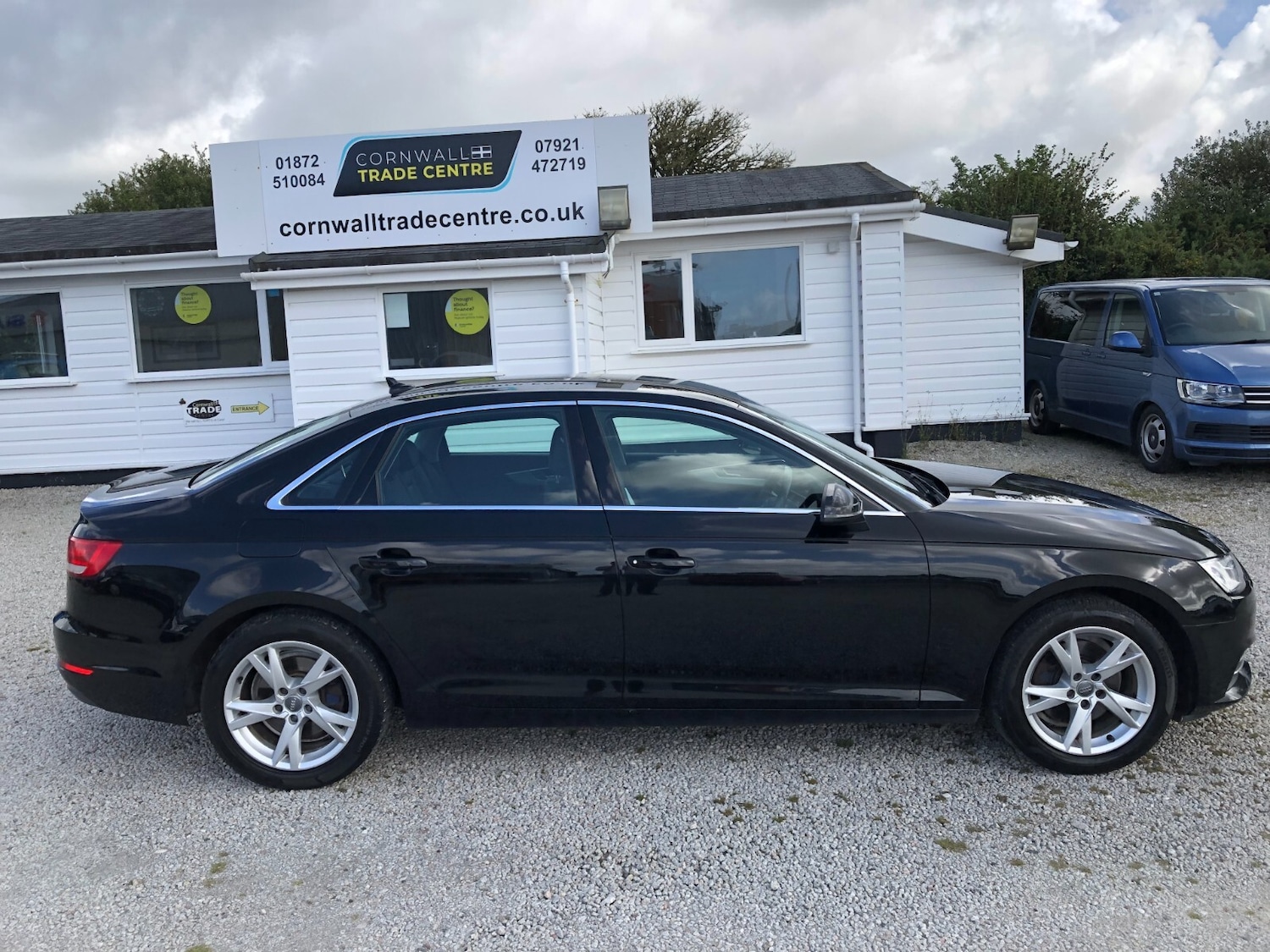 Used Audi A4 2018 for sale - 77339339: Photo 8