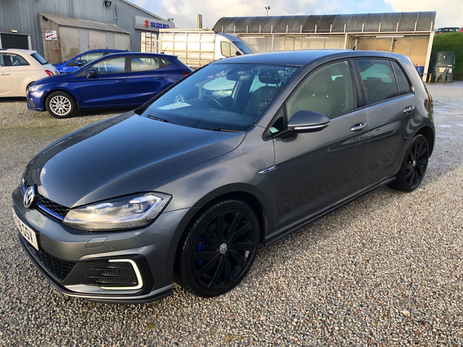 Used Volkswagen Golf 2018 for sale - 77005111: Photo 2