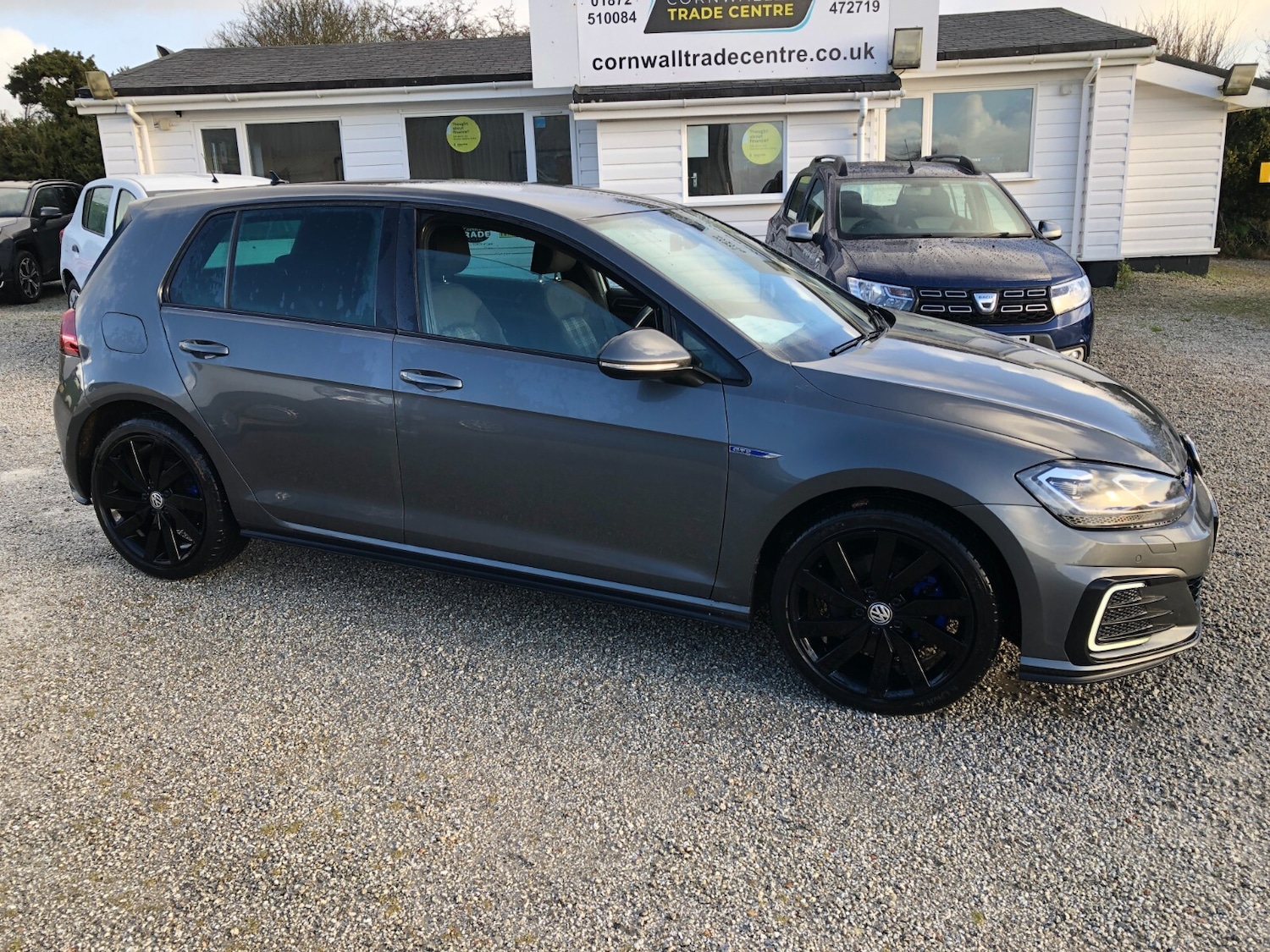Used Volkswagen Golf 2018 for sale - 77005111: Photo 3