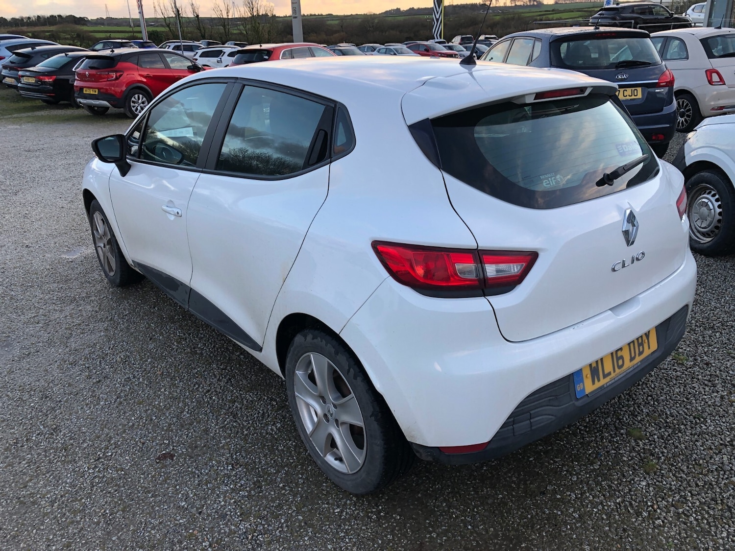 Used Renault Clio 2016 for sale - 76788116: Photo 4