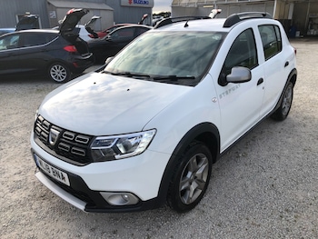 Used Dacia Sandero Stepway 2018 for sale - 76297455: Photo 3
