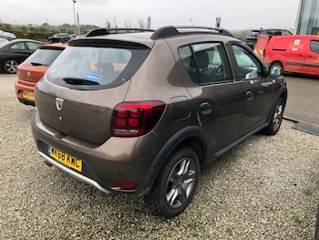 Used Dacia Sandero Stepway 2018 for sale - 77339346: Photo