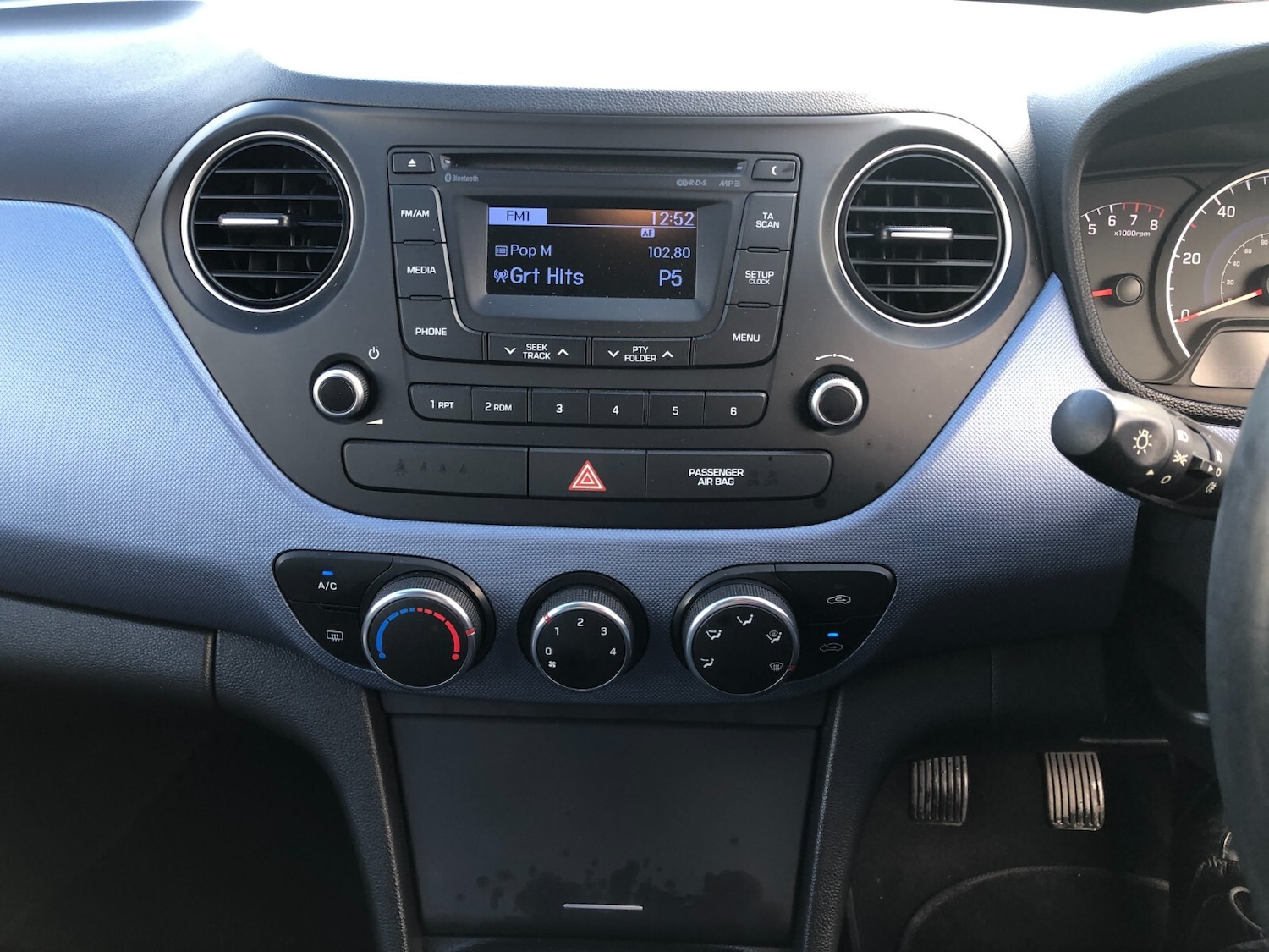 Used Hyundai i10 2015 for sale - 77087564: Photo 11