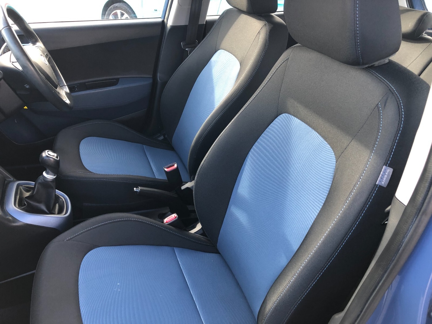 Used Hyundai i10 2015 for sale - 77087564: Photo 13