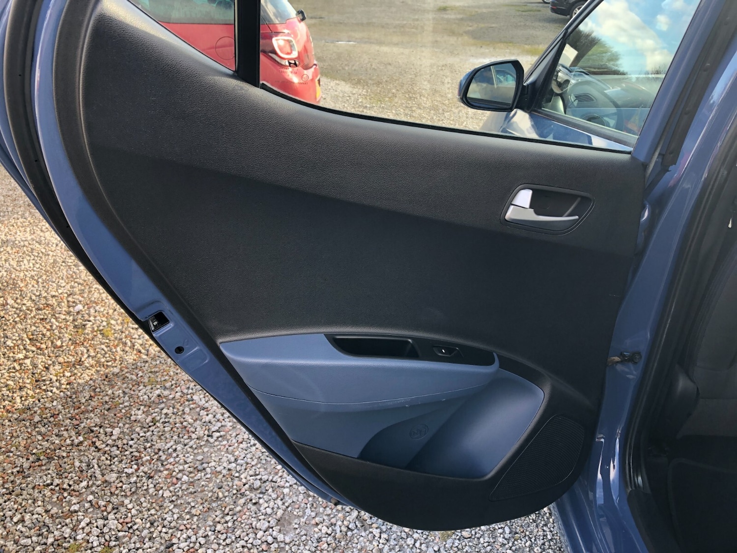 Used Hyundai i10 2015 for sale - 77087564: Photo 17