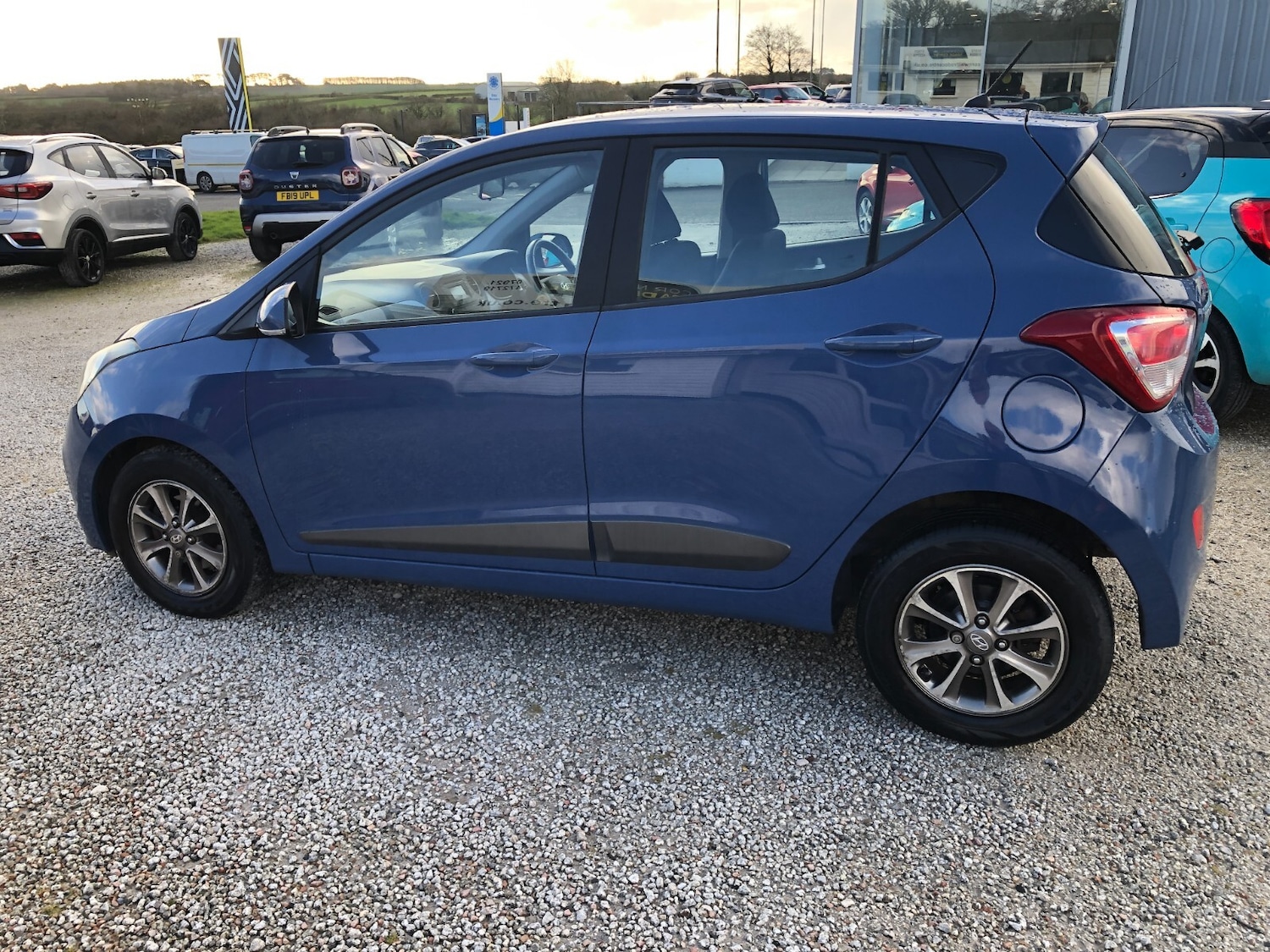 Used Hyundai i10 2015 for sale - 77087564: Photo 4