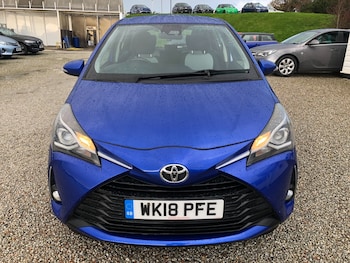 Used Toyota Yaris 2018 for sale - 76684413: Photo