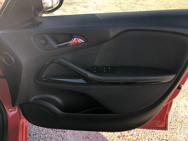 Used Vauxhall Zafira Tourer 2015 for sale - 76302299: Photo 18