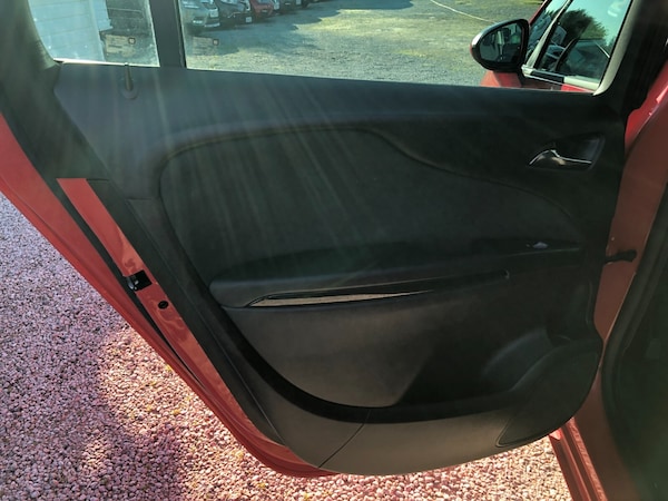 Used Vauxhall Zafira Tourer 2015 for sale - 76302299: Photo 19