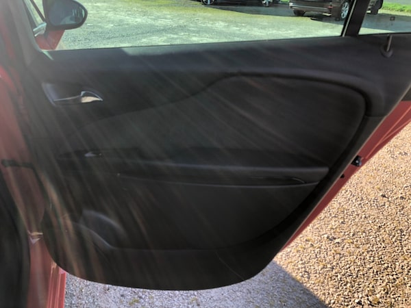 Used Vauxhall Zafira Tourer 2015 for sale - 76302299: Photo 20