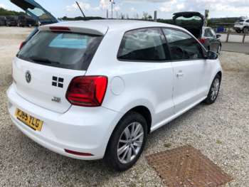 Used Volkswagen Polo 2015 for sale - 75287626: Photo
