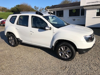 Used Dacia Duster 2015 for sale - 76780232: Photo