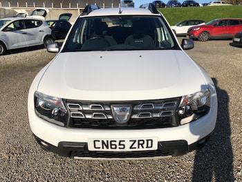 Used Dacia Duster 2015 for sale - 76780232: Photo