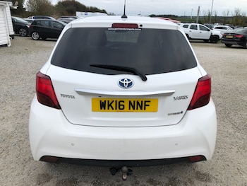 Used Toyota Yaris 2016 for sale - 76289885: Photo 4
